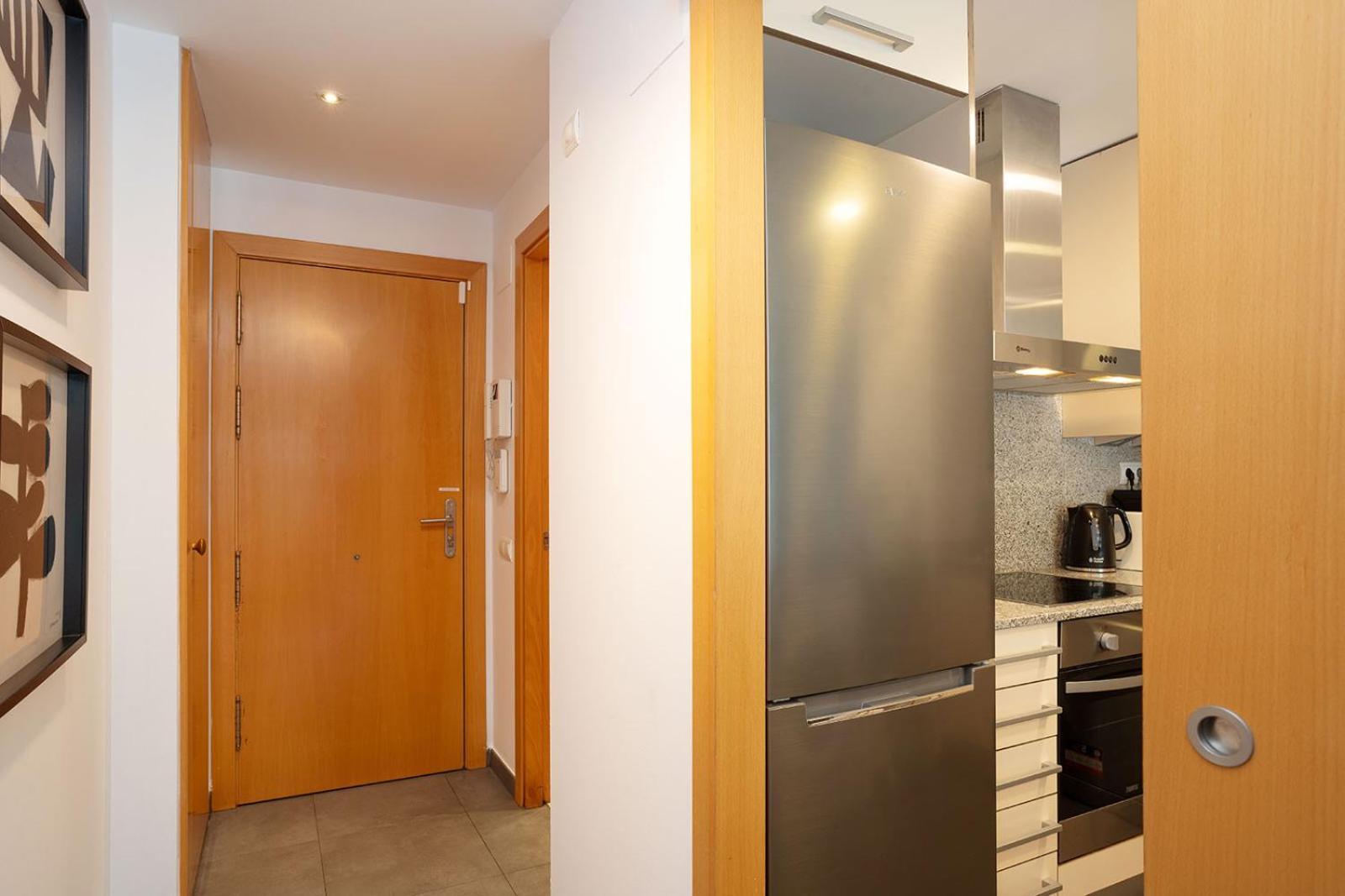 Modern Apartment Near Pl. Espana バルセロナ エクステリア 写真